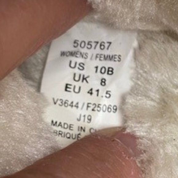 Lands' End Women's Soft Flannel Moccasin Slippers Plaid Red NWOT size 10‎ - Picture 13 of 13